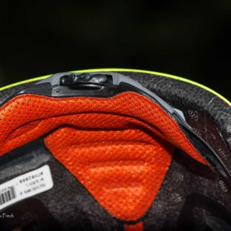 Das hintere Polster lässt sich zum Reinigen leider nicht lösen