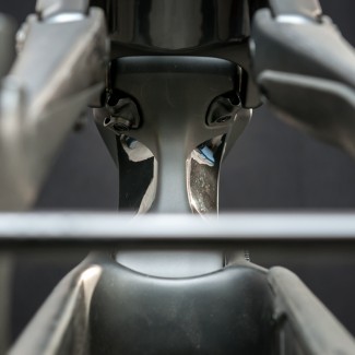 ....sondern dank interne Carbonführungen für einen geräuscharmen Fahrbetrieb.