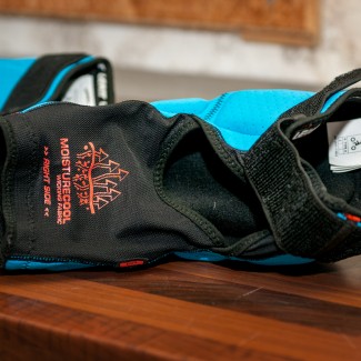 Luftiges Mesh Gewebe und Hinweis auf die korrekte Seite